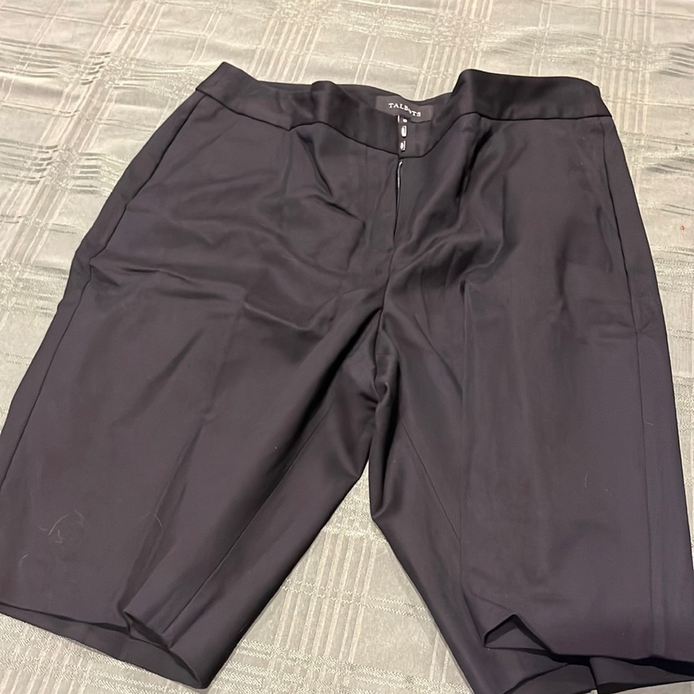 Talbots black Bermuda shorts size 10
